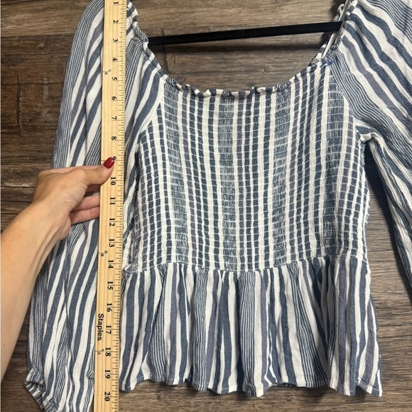 American Eagle Outfitters Striped Blue White Long Sleeve Crop Top - Picture 3 of 6
